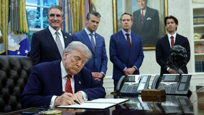 원전 관련 행정명령 서명 행사 연 트럼프 미 대통령