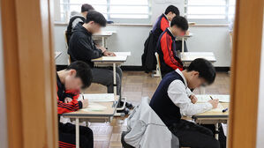 초등생보다 고교생이 학교생활만족도 낮아