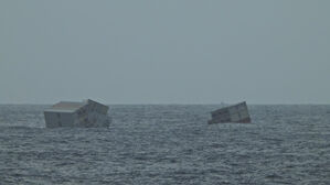 인도 남부 앞바다서 컨테이너선 침몰&hellip;기름 누출로 오염 우려