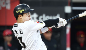 '8회에만 4득점' 프로야구 kt, KIA 꺾고 3연승 신바람
