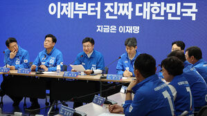 민주 "리박스쿨 홍보영상에 김문수 등장&hellip;이래도 관계없나"