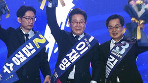 "진짜 대한민국…빛의 혁명 완수할 것"