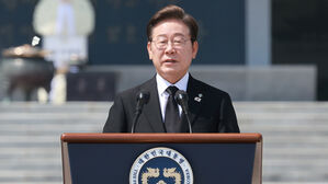 이재명 대통령이 6일 서울 동작구 국립서울현충원에서 열린 70회 현충일 추념식에서 추념사를 하고 있다. (사진=대통령실통신사진기자단, 연합뉴스)