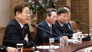 이재명 대통령이 9일 서울 용산 대통령실 청사에서 열린 비상경제점검 2차 태스크포스(TF)회의에서 발언하고 있다.(사진=대통령실통신사진기자단, 연합뉴스)