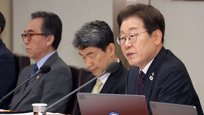 대통령실 "국정지지율 58.6%, 민주주의 회복 기대 반영"
