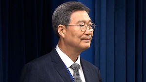 민정수석 차명 부동산 의혹…"부끄럽고 죄송"
