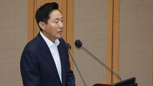 시정질문에 답변하는 오세훈 시장(사진=연합뉴스)