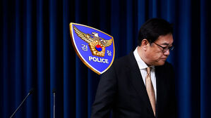 '대통령실 PC 파기 지시 의혹' 정진석 전 실장 수사 착수