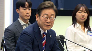 이 대통령 "배당 촉진…주식시장서 장난치면 '패가망신'"
