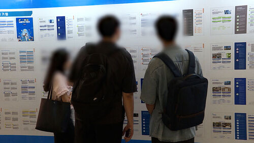 6월 취업자 18만 3천 명 늘어…제조·건설업 1년 넘게 감소세