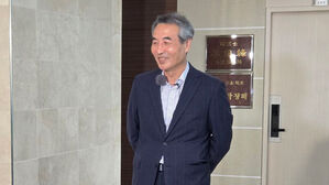 '김건희 특검' 민중기 "사회적 논란 많은 사건, 객관적으로 봐야"