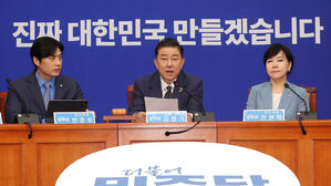 여 "김민석에 묻지마 정치 공세"&hellip;'후보 사퇴' 압박에 방어막