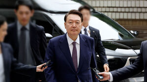 윤 측, 3차 소환 불응 진술서 제출…체포영장 신청 검토