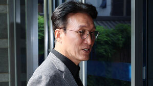 김민석, 노부부 투서 의혹에 "정치검찰&middot;지라시 협잡" 강력 반박