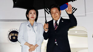 "'민주 한국' 돌아왔다 각인"…트럼프와 회담은 나토에서?