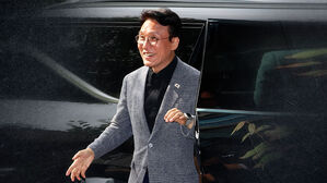 청문회 '증인 채택' 힘겨루기…"지명 철회" "정치 공세"