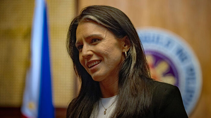 털시 개버드 국가정보국(DNI) 국장