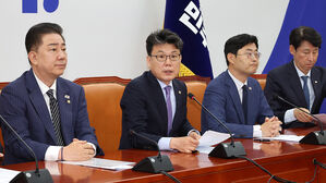 진성준 "윤 정권&middot;오세훈 정책에 서울 집값 상승&hellip;맞춤형 대책 마련할 것"