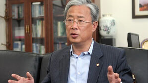 이 대통령 "유성엽 전 의원님 부고에 깊은 슬픔과 애도"