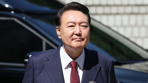 윤 측 "체포영장 절차적 정당성 결여" 법원에 의견서 제출