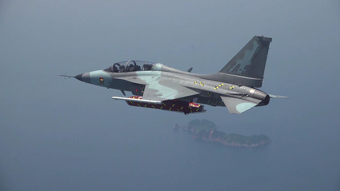 [단독] 해&middot;공군 예비역 장성들 '대사' 전격 기용&hellip;"방산수출 '첨병' 기대"