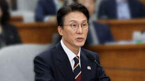 [여담야담] '김민석 청문회' 이틀째도 격돌…"낼 것 다 내고 털릴 것 털렸다"