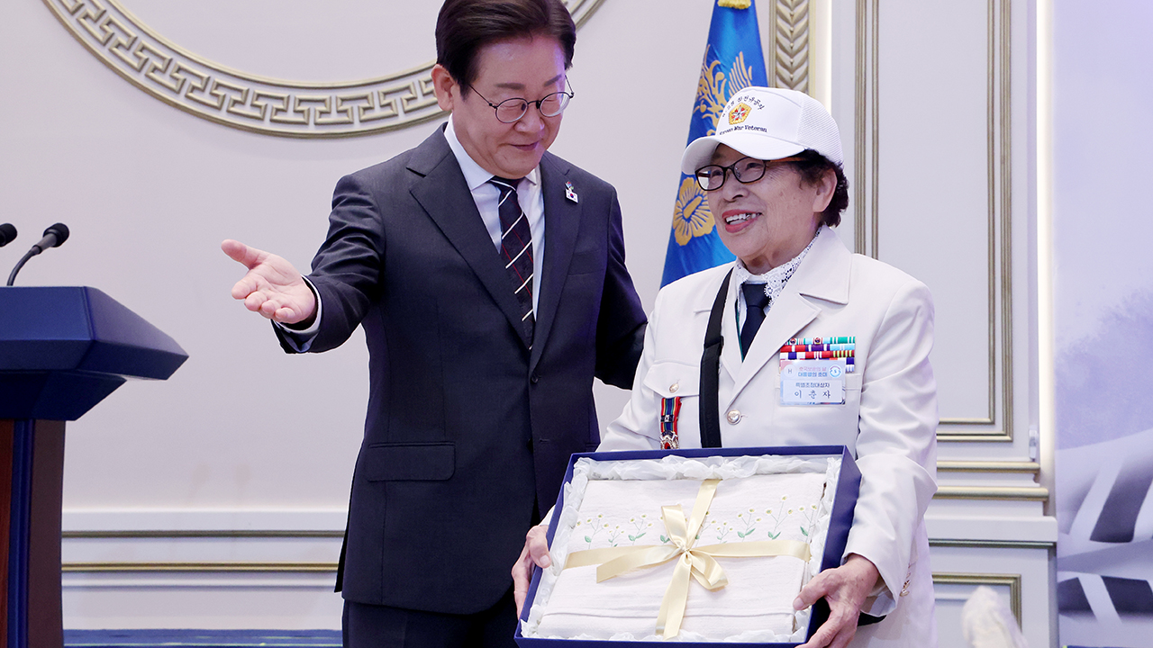 이 대통령, 국가유공자·보훈 가족 오찬…