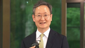 봉욱 전 대검 차장, 민정수석 후보 검토