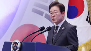 이재명 대통령이 27일 청와대 영빈관에서 열린 '호국 보훈의 달, 대통령의 초대' 행사에서 인사말을 하고 있다.