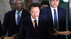 계엄 후 뒤늦게 새 선포문…특검, 한덕수 서명·폐기 의혹 수사