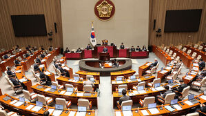 민주 "추경 여야 협상 결렬&hellip;오후 본회의서 처리"