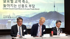S&P "한국 기업 등급 전망, 지난해 대비 '부정 평가' 두 배로"