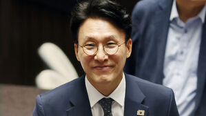 김민석 총리후보 인준안 국회 통과&hellip;이 대통령 지명 29일 만