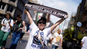 오아시스 16년 만의 재결합 공연 돌입&hellip;팬들 운집