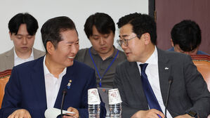 정청래 "개혁 입법 추진" 박찬대 "통합 당 대표"&hellip;앞다퉈 당심 구애