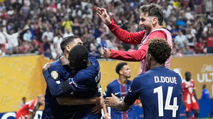 2명 퇴장 PSG, 뮌헨 꺾고 클럽월드컵 4강&hellip;코리언 더비 무산