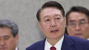 윤석열 2차 조사 마무리&hellip;"영장 청구, 검토 후 결정"