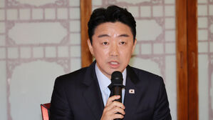 강훈식 "성과 필요한 시점&hellip;청문절차 신속 진행" 여당에 요청