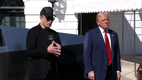 "머스크 정치 언행 탓 테슬라 판매 120만 대 감소"