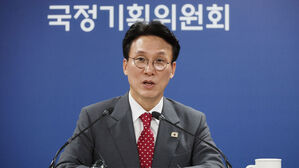 김 총리, 취임 첫날 의협&middot;전공의&middot;의대생 회동&hellip;의정 대화 급물살 타나