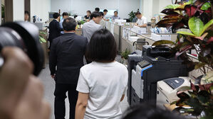 특검 "윤 부부 공천·선거개입 신속 규명"…관련자 소환 조율