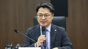 관세 유예 3주&hellip;정부 "모든 역량 총동원해 대미 협상"