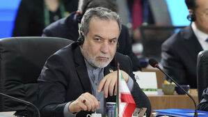 이란 외무 "핵 협상 재개? 미, 군사 공격 않는다는 보장해야"