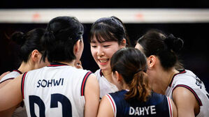 여자 배구 대표팀, VNL 3주 차 첫 경기서 폴란드에 역전패