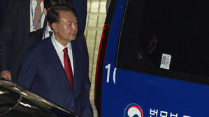 윤 전 대통령, 구속 심문서 "'총 보여줘라' 한 적 없다"