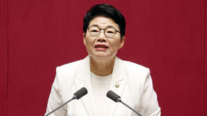 국회 기획재정위원장에 국민의힘 임이자 선출&hellip;"협치 정신 되살려야"