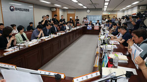 [속보] 내년 최저임금 시간당 1만 320원&hellip;올해보다 2.9% 인상