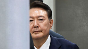 내란특검, 윤 3차 구인 시도·모스 탄 접견불허…기소 가능성