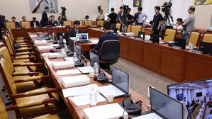 청문회 이틀째&hellip;보훈&middot;중기&middot;국방&middot;환경장관 후보 자질 검증