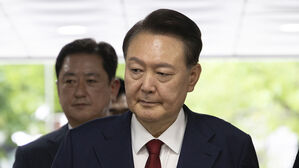 해병특검 "윤에 구명로비 연결 정황 확인"…10여 곳 압수수색